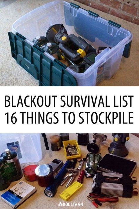 Shtf Clothing, Prepper Hacks, 25 Life Hacks, Emergency Preparedness Checklist, Survival Prepping Diy, Emergency Preparedness Items, Survival List, Survival Skills Emergency Preparedness, Water Survival