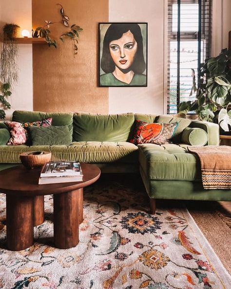 Incorporating Color In Living Room, Olive Couch, Living Room Design Green, Green Velvet Sofa Living Room, Casita Ideas, Green Sofa Living, Green Couch Living Room, Velvet Sofa Living Room, 2023 Decor