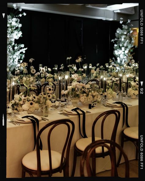 One of the things I love most about my couples is they know how to celebrate in style😎 R & N wanted to have a fun, chic, & classic intimate wedding that screams Old Hollywood glam. All of the details were intentionally designed with that theme in mind by the most talented team everrrr @detailschristine and @bloomingblissdesign. 🤩 A lot of the black & white classic influence came from R’s late father, who loved watching TCM (turner classic movies). Having grown up in West Hollywood and wat... Old Hollywood Event, Vintage Hollywood Aesthetic, Glamour Wedding Decor, Old Hollywood Glamour Wedding, Vintage Hollywood Wedding, Hollywood Glamour Wedding, Old Hollywood Wedding, Hollywood Event, Hollywood Wedding