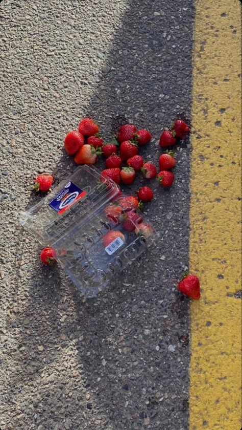 Spilled Drink, Aesthetic Core, Cherry Cola, Aesthetic Photo, Photo Dump, Photo Inspiration, Strawberries, Sake, Instagram Story