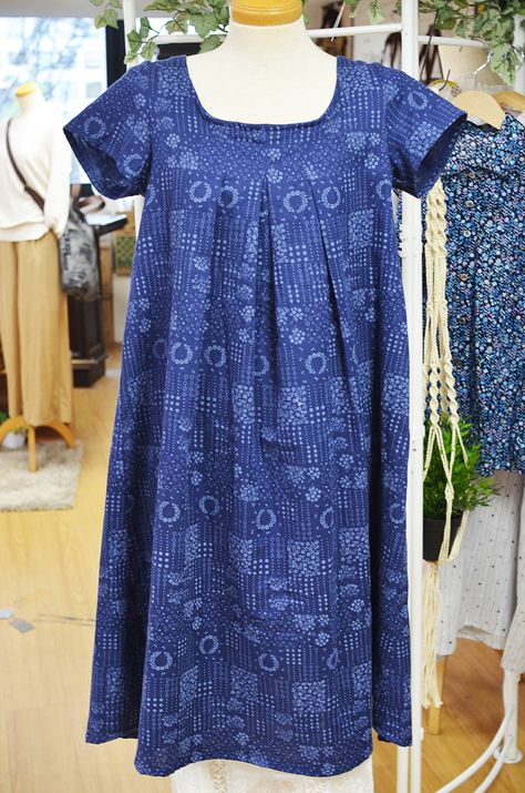 Front Tuck Dress | KOKKA-FABRIC.COM Aline Dress Pattern, Nighty Design, Small Motifs, Adult Dress, Batik Kombinasi, Cotton Night Dress, Toddler Dress Patterns, Tuck Dress, Kokka Fabric