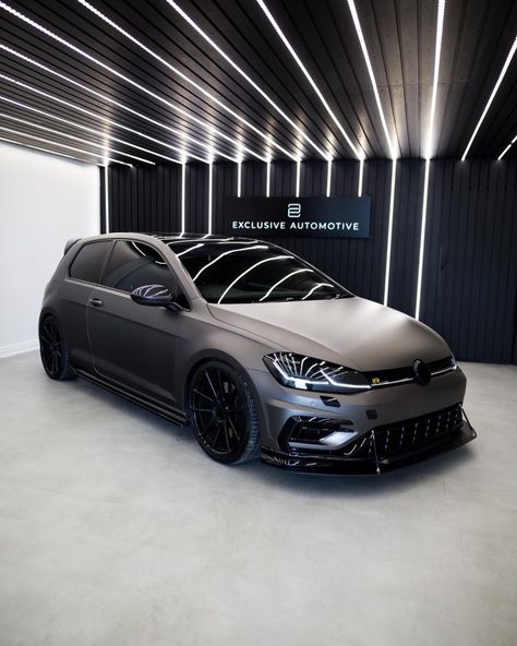 Golf 7r, Vw Golf R Mk7, Jetta A4, Golf 7 R, Car Fashion, Car Life Hacks, Car Products, Volkswagen Golf R, Top Luxury Cars