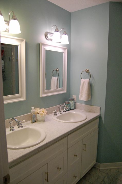 Seashell Bathroom Ideas, Sherwin Williams Watery, Seashell Bathroom, Sherwin Williams Paint, Bathroom Paint, Bathroom Paint Colors, Sherwin Williams Paint Colors, Bathroom Counter, Bathroom Color