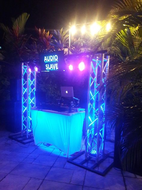 Dj Setup Ideas Home Party, Dj Table Dj Setup, Dj Photos Dj Setup, Dj Setup Wedding, Dj Booth Design Dj Setup, Dj Stage Design Dj Booth, Wedding Dj Table, Dj Booth Ideas, Dj Booth Design