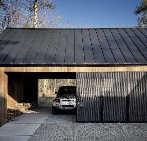 Garage Doors Ideas, Carport Ideas, Carport Sheds, Modern Garage Doors, Barn Living, Carport Garage, Carport Designs, Cool Tree Houses, Modern Garage