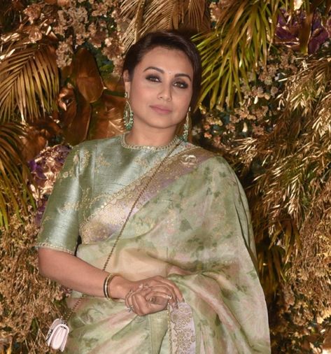 You searched for Sari style - Page 22 of 373 - High Heel Confidential Black Net Saree, Deepika Padukone Saree, Rani Mukherji, Sari Style, Different Types Of Sarees, Saree Drape, Rani Mukherjee, Bridal Kimono, Rani Mukerji