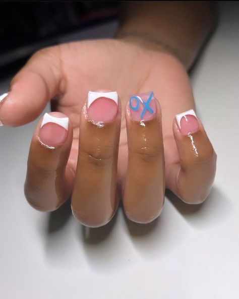 Pink To Blue Nails, Overlay Christmas Nails, Natural Nail Christmas Designs, Nails Acrylic Kids, Overlay Nail Ideas, Blue Short Nails Ideas, Kids Acrylic Nails, French Tip Nails Blue, Cute Short Nail Sets