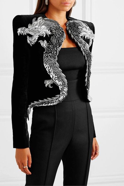 Shopping: BALMAIN cropped appliquéd embellished velvet jacket Chique Outfits, Velvet Jacket, Dragon Design, Fantasy Fashion, Stage Outfits, Mode Inspiration, Looks Vintage, Lanvin, Couture Fashion