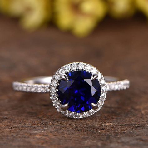 Sapphire Anniversary Ring, Sapphire Engagement Ring Halo, Blue Sapphire Wedding Ring, Wedding Royal, Art Deco Sapphire Ring, Diamond Sapphire Engagement Ring, Sapphire Diamond Engagement, Pinterest Wedding, Blue Engagement Ring