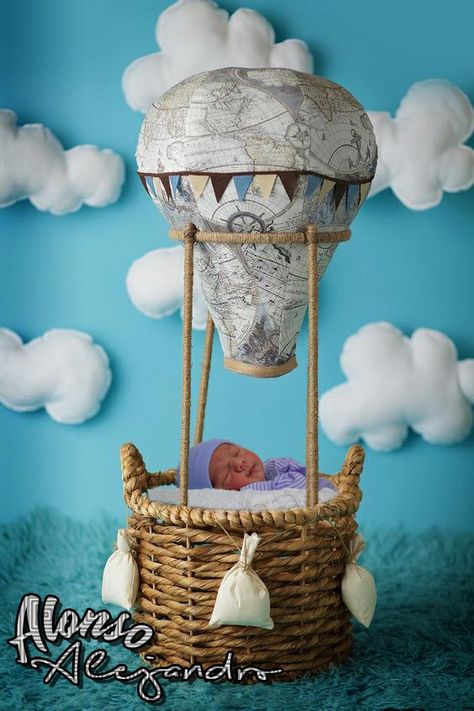 #photoshoot #baby #photography #photo #photoshop #photograph #photographer #babylove #cute #photobaby #1month #love #follow Hanging Cloud, Cloud Nursery Decor, Baby Photography Backdrop, Hanging Clouds, Photography Backdrops Diy, Cloud Nursery, Baby Backdrop, Digital Photography Backdrops, Clouds Nursery