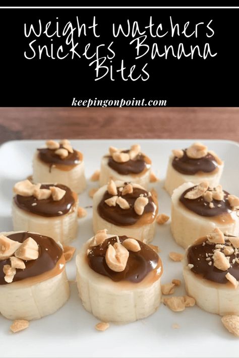 Snickers Banana, Banana Snickers, Keeping On Point, Recipes Using Bananas, Ww Meals, Banana Bites, Banana Chocolate Chip Muffins, Ww Desserts, Diet Desserts