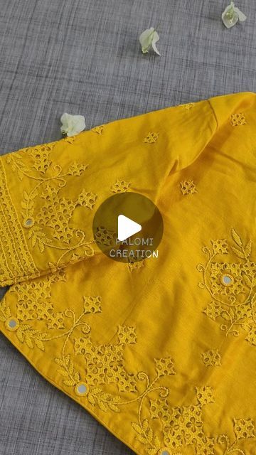 Machi Work Kurti Design, Kutchi Work Kurti Design, Chaniya Choli Blouse Pattern New, Patch Work Kurti Design, Kutchi Work Blouse, Kutch Work Designs Blouses, Sindhi Embroidery Design, Embroidery Designs For Blouses, Kutch Work Saree