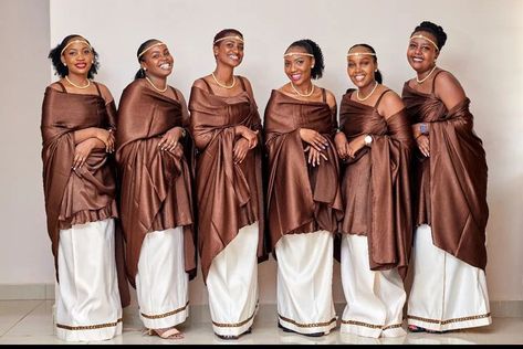 #banyankole #bahima #wedding #bridesmaids #culture #uganda Uganda Aesthetic, Uganda Wedding, Rwandan Culture, Cultural Wear, African Traditional Wear, Traditional Wedding Attire, Traditional Wear, East Africa, Wedding Board