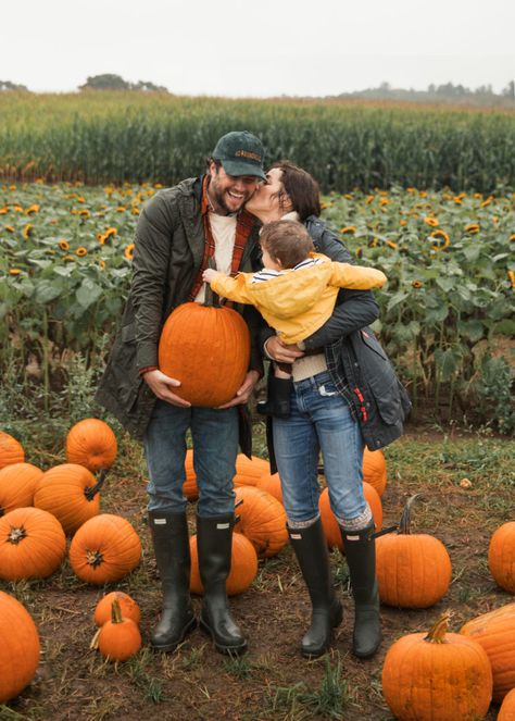 Times are a Changin' - Classy Girls Wear Pearls Pumpkin Patch Photography, Fall Baby Photos, Farm Orchard, Pumpkin Patch Photoshoot, Pumpkin Patch Pictures, Kiel James Patrick, Classy Girls Wear Pearls, Pumpkin Patch Outfit, Fall Family Pictures