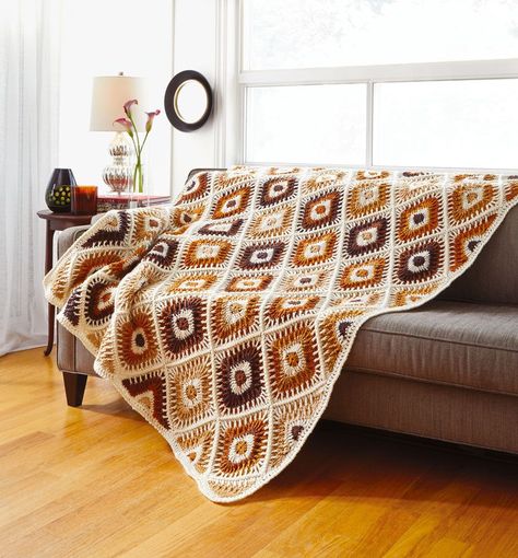 10 Essential Crochet Blanket Techniques Explained Red Heart Super Saver Yarn, Modern Crochet Blanket, Mary Maxim, Brown Crochet, Home Decor Hooks, Crochet Blocks, Striped Blankets, Afghan Patterns, Super Saver