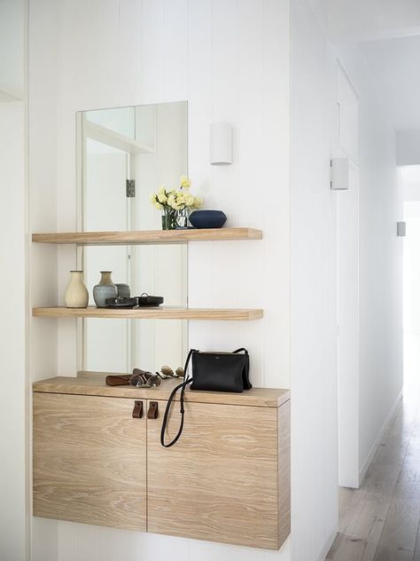 5 Ways to Eke an Entryway Out of Almost No Space at All Entryway Apartment, Narrow Entryway, Apartment Entryway, Small Entryways, Foyer Decorating, Entryway Storage, Entryway Organization, Small Apartment Decorating, Small Entryway