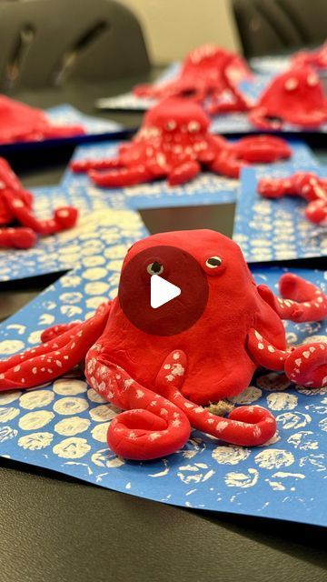 Natalie Hebert on Instagram: "Model magic octopus with kindergarten! 🐙 #elementaryart #modelmagic @crayola" Art For Grade 1 Ideas, Kindergarten Classroom Art Projects, Clay Class Ideas, Model Magic Clay Projects, Model Magic Art Lesson, Model Magic Art Lessons, Kindergarten Clay Art Projects, Model Magic Crafts, Octopus Craft Preschool