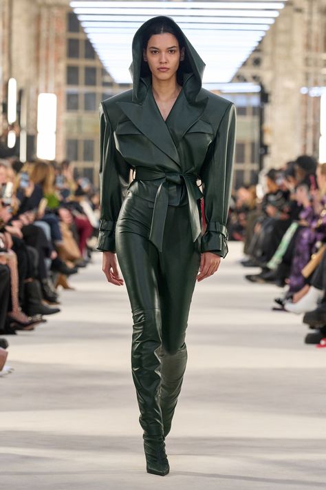 Spring 2023 Couture, 2023 Couture, Collection Couture, Uni Outfits, Alexandre Vauthier, Looks Chic, Spring 2023, Leather Outfit, Fashion Show Collection