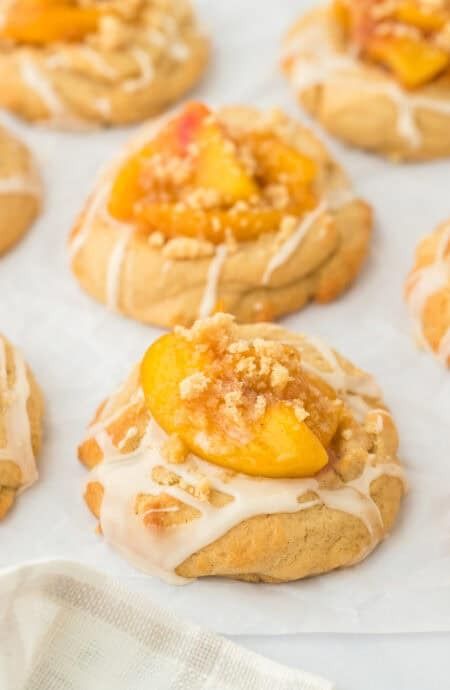 Southern Buttery Peach Cobbler Cookies - Grandbaby Cakes Peach Cobbler Filling, Grand Baby Cakes, Peach Cobbler Cookies, Cobbler Cookies, Buttery Cookie, Southern Peach Cobbler, Peach Cookies, Grandbaby Cakes, Cookie Crumble