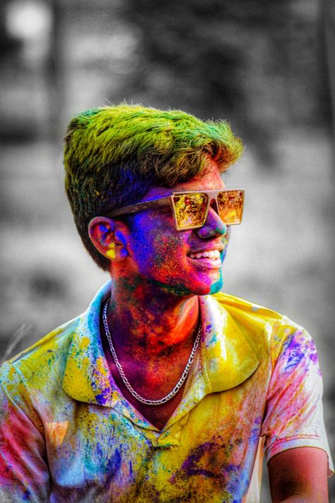 Holi fun , fun in holi , rainbow colour men #mustangdinesh #mustangdineshphotography Holi Poses For Boys, Holi Boy Pic, Holi Editing Photo, Holi Boy, Holi Special Image, Holi Photoshoot, Holi Pics, Boy Photoshoot, Holi Photo