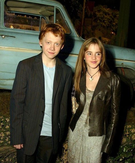 Emma Watson Rupert Grint, Young Harry Potter, Ron And Harry, Buku Harry Potter, Harry Potter Icons, Rupert Grint, Harry Potter Images, Images Harry Potter, Ron And Hermione