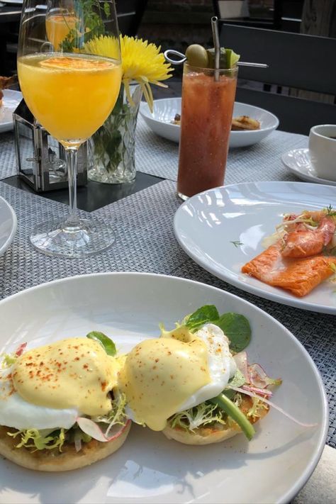 Brunch Drinks Aesthetic, Brunch Food Restaurant, Brunch Restaurant Food, Brunch Cafe Aesthetic, Mimosa Brunch Aesthetic, Brunch Aesthetic Restaurant, Brunch Astethic, Brunch Restaurant Aesthetic, Brunch Aesthetic Instagram