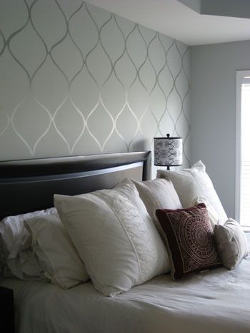 Im going to do this in our bedroom, almost the same color as the wall now, just a high-gloss paint for texture contrast Fem Bedroom, Flat Paint, Accent Wall Bedroom, Wallpaper Accent, Wallpaper Accent Wall, Wallpaper Bedroom, Decor Rustic, My New Room, Paint Color