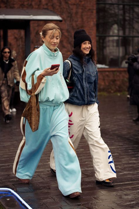 Fashion Week Fall 2023, Copenhagen Fashion Week Street Style, Autumn Winter 2023, Winter Fashion Outfits Casual, Copenhagen Fashion, Paris Fashion Week Street Style, Street Snap, Copenhagen Style, Copenhagen Fashion Week