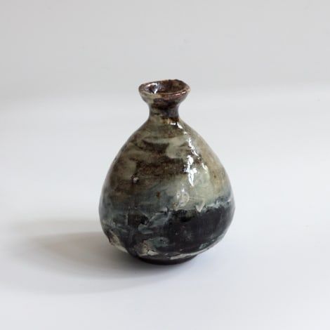 Akiko Hirai, 46. Sake Bottle Antique Kohiki Honey glaze | Beaux Arts Bath Sake Cups Ceramics, Japanese Sake Bottle, Sake Bottle Ceramic, Handmade Ceramics Vase Japanese, Sake Bottle, Honey Glaze, Glaze Ceramics, Sculpture Painting, Honey