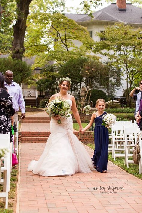 Daughter walking mom down the aisle, Duncan Estate wedding Daughter In Wedding Ceremony, Daughter Walking Mom Down The Aisle, Step Daughter Wedding Ideas, Mom Walking Daughter Down Aisle, Renewal Vows, Wedding Cake Videos, Movie Trivia, Fake Wedding, 40th Wedding Anniversary