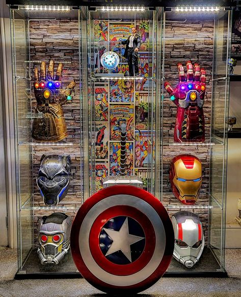 So here is the 2020 reshoot of my Marvel Prop collection  . I am so torn with these ... the look spectacular when displayed together ... but then I see how good they look in the main Mavel wall mixed in with my other bits ... maybe I need two sets ?? Haha  . For now its great to see them all together again with the  addition of the Hot Toys Arc Reactor  . . Whats your favourite?  . . #toy #toys #toysofinstagram #mancave #followme #collector #collection #toyphotography #figures #toyplanet #showca Marvel Apartment Decor, Marvel Toys Collection, Marvel Interior Design, Marvel Collection Display, Marvel Room Aesthetic, Marvel Legends Display, Marvel Display, Marvel Props, Marvel Room Ideas