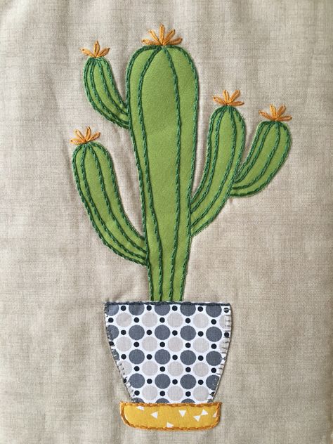 Cactus Applique Pattern, Cactus Applique, Cactus Quilt, Textile Art Techniques, Embroidered Cactus, Cactus Embroidery, Easy Diy Room Decor, Cactus Pillow, Hanging Quilts