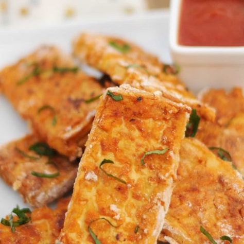 Pizza Tofu Fried Dandelions, Tofu Fried, Tofu Nuggets, Tofu Feta, Nutritional Yeast Recipes, Yeast Recipes, Crispy Pizza, Nutrition Chart, Nutrition Certification