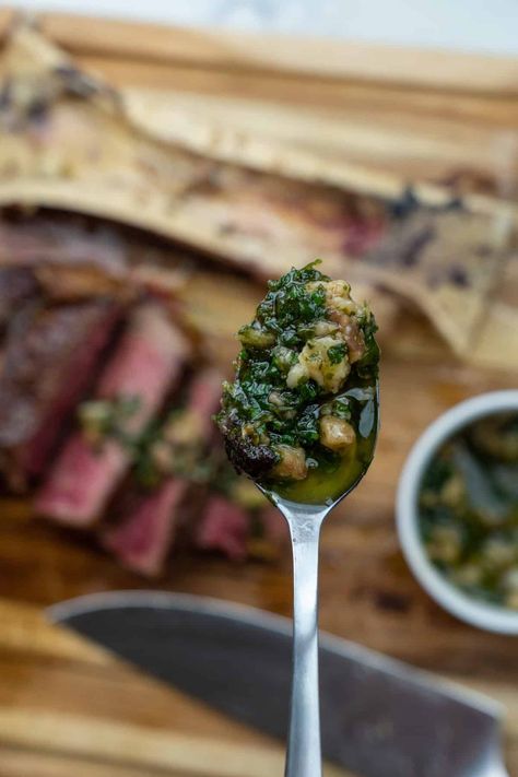 This Bone Marrow Gremolata is made with cilantro, parsley, lemon juice, garlic, red wine vinegar, olive oil and a piece of bone marrow. The post Bone Marrow Gremolata appeared first on Cilantro Parsley. Marrow Recipe, Roasted Bone Marrow, Gremolata Recipe, Cilantro Parsley, Green Sauce, Bone Marrow, Wine Vinegar, Skirt Steak, Vegetable Sides