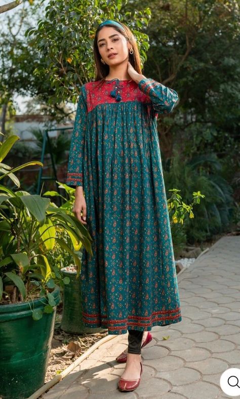 Long Frok, Maxi Dress Styles, Latest Maxi Dresses, Latest Dress Design, Pakistani Dresses Casual, Dress Design Patterns, Sleeves Designs For Dresses, Simple Pakistani Dresses, Designer Dresses Casual