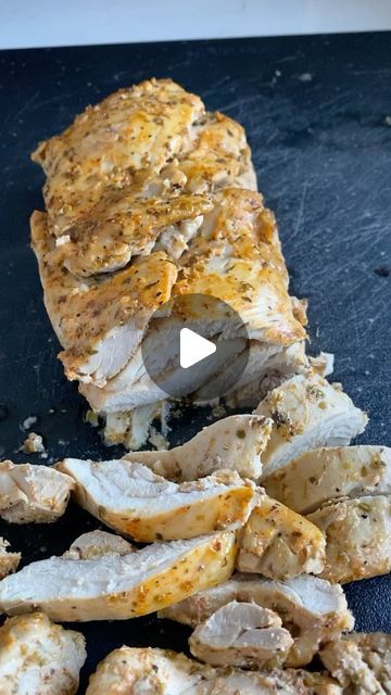 Stella Drivas 🇬🇷🇺🇸 on Instagram: "COMMENT ‘RECIPE’ to receive a direct link to this recipe in your DMs inbox ✨✨ These EASY CHICKEN GYROS are a staple in our house. Easy to make and don’t forget the tzatziki. 

Full recipe is on my site: https://hungryhappens.net/easy-chicken-gyros/

Καλή Όρεξη 🇬🇷
💙Stella" Loaf Pan Chicken, Easy Chicken Gyros, Hungry Happens, Healthy Plate, Doner Kebab, Chicken Gyros, Greek Chicken, Loaf Pan, Poultry Recipes