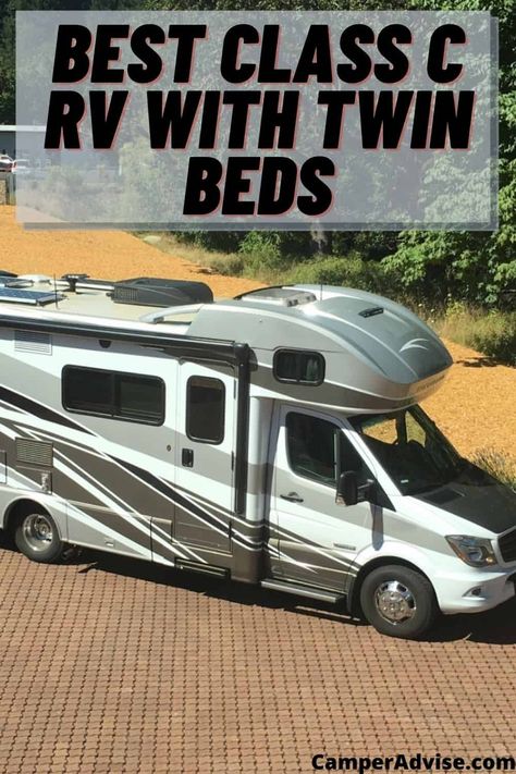 Camper Trailer Ideas, Small Motorhomes, Rv Motorhomes, Camper Van Life, Camping For Beginners, Class C Motorhomes, Class C Rv, Cab Over, Twin Beds