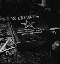 Rauch Fotografie, Whats Wallpaper, Under Your Spell, Dark Grunge, Gothic Aesthetic, Season Of The Witch, Witch Aesthetic, Goth Aesthetic, Dark Photography