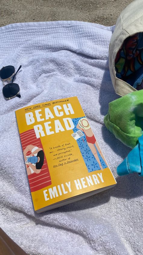 Beach Read Emily Henry Cover, Beach Read Cover, Beach Read Book, Beach Read Emily Henry, The Beach Read, Book Tbr, Tbr Books, Henry Emily, Wisdom Thoughts