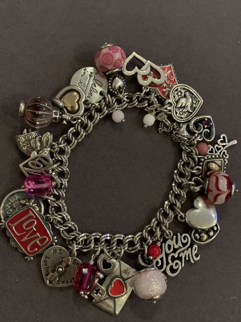 James Avery Charm Bracelet Aesthetic, Charm Bracelet Aesthetic, James Avery Charm Bracelet, James Avery Bracelet, Xoxo Jewelry, James Avery Rings, Girly Bracelets, James Avery Charms, Dope Jewelry Accessories