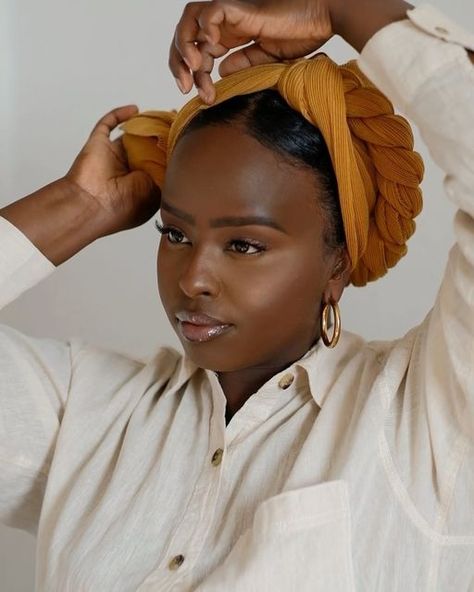 Hair Scarf Tutorial, African Head Scarf, Headwrap Hairstyles, Cabello Afro Natural, African Hair Wrap, Headwrap Tutorial, Head Wrap Styles, Hair Wrap Scarf, Scarf Tutorial