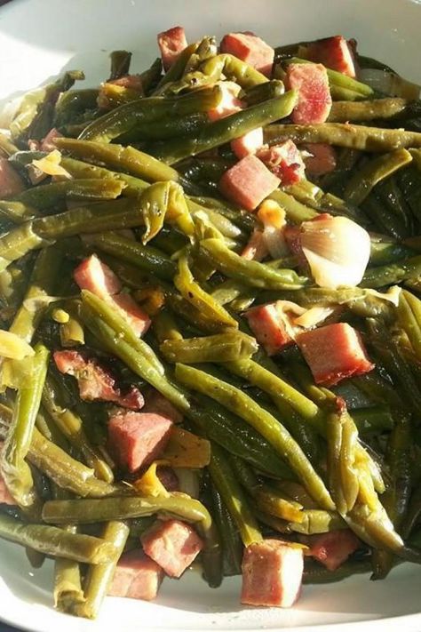 Southern Green Beans with Ham Ham Green Beans And Potatoes Stove Top, Green Beans With Ham, Green Beans And Ham, Canned Green Bean Recipes, Beans With Ham, Beans And Ham, Easy Green Bean Recipes, Ham And Green Beans, Thanksgiving Vegetable Sides