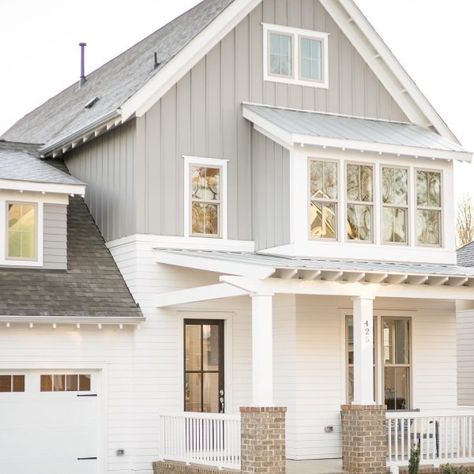 Eider White SW 7014 - White & Pastel Paint Color - Sherwin-Williams Gray And White House Exterior, Eider White Sherwin Williams, Grey Exterior House Colors, Eider White, Exterior Gray Paint, Gray House Exterior, White Exterior Houses, White Siding, Exterior House Paint Color Combinations