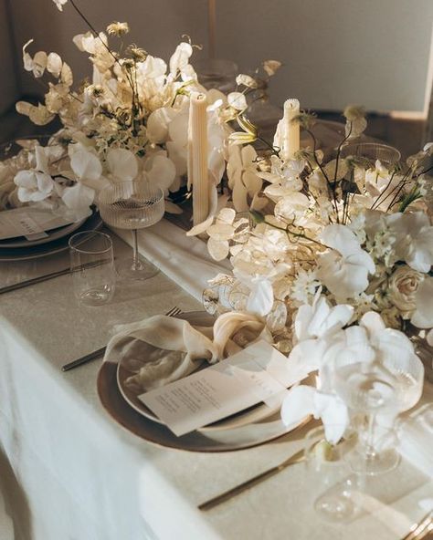 Orchid Wedding Theme, Astrology Wheel, White Orchids Wedding, Round Wedding Tables, Wedding Table Designs, Candlelit Dinner, Vogue Wedding, Orchid Wedding, Ethereal Wedding