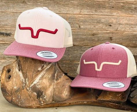 Western Hairstyle, Ranch Hats, Ariat Hats, Western Hairstyles, Nike Womens Shoes, Cowboy Hat Design, Casual Country Outfits, Country Hats, Kimes Ranch