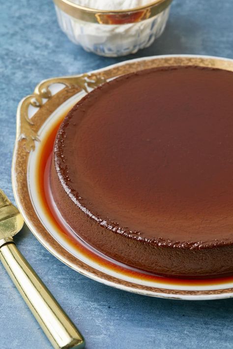 Mexican Chocolate Flan1 Chocolate Flan Recipe, Custard Bread Pudding, Mexican Recipies, Chocolate Flan, Roasted Rhubarb, Baked Custard, Bigger Bolder Baking, Chocolate Dishes, Custard Desserts