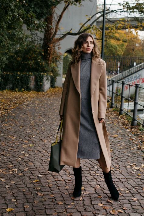 Vinter Mode Outfits, Mantel Outfit, Camel Coat Outfit, Winter Mode Outfits, Outfit Essentials, Style Parisienne, Maxi Dress Outfit, Winter Outfit Inspiration, Outfit Trends