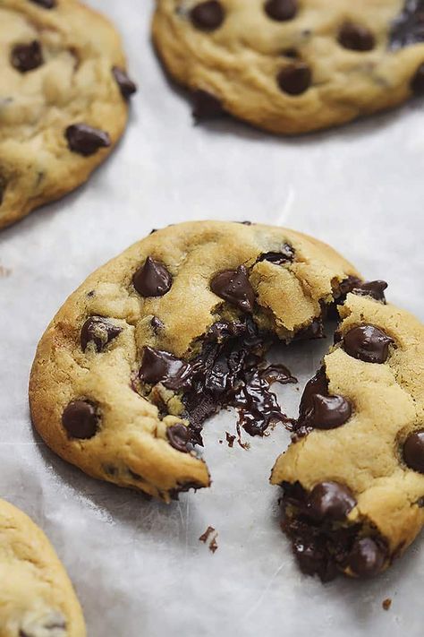 Hot Fudge Stuffed Chocolate Chip Cookies | Creme De La Crumb Big Chocolate Chip Cookies, Stuffed Chocolate Chip Cookies, Chocolate Fudge Cookies, Cookies Stuffed, Fudge Chocolate, Caramel Chocolate Chip Cookies, Hot Fudge Sauce, Ultimate Cookies, Big Chocolate