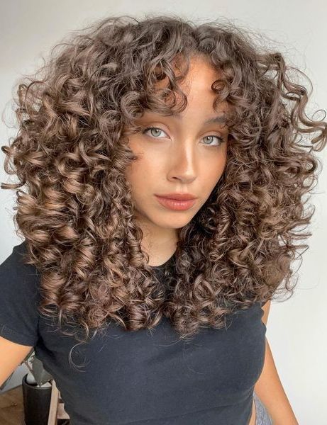 Too Stunned To Speak, Natural Curly Hair Cuts, Highlights Curly Hair, Wine Hair, Cute Hair Colors, Curly Hair Types, Beautiful Curly Hair, Haircut Inspiration, Haircuts For Curly Hair