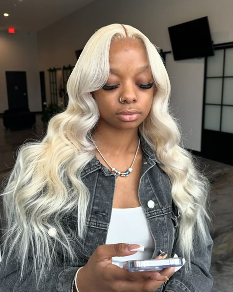 Blond Wig Install, Blonde Middle Part With Curls, Blond Frontal Wig, Blond Wig Black Women, Blonde Wig Hairstyles, Blonde Hair Curls, 613 Deep Wave, Blonde Middle Part, Curled Blonde Hair